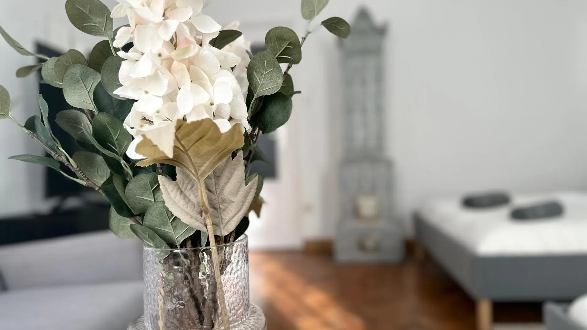 Spacious Apartment, 3 Min To U1 Reumannplatz Wiedeń 0*,  Austria