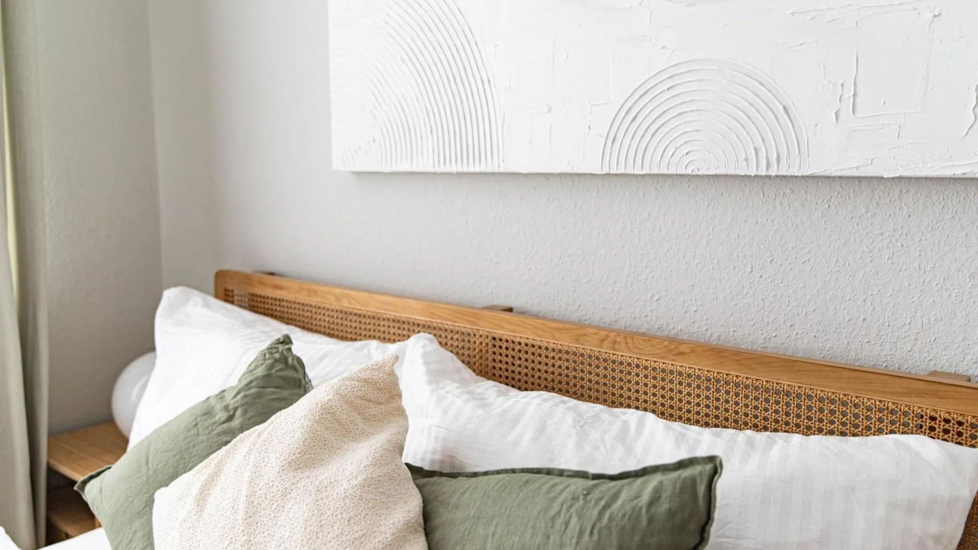 Apartament Spacious Apartment, 3 Min To U1 Reumannplatz Wiedeń
