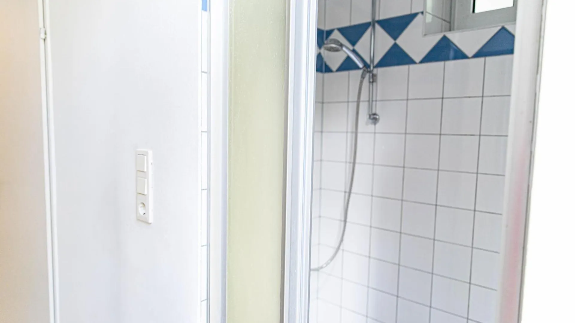 Spacious Apartment, 3 Min To U1 Reumannplatz Vienna Apartment
